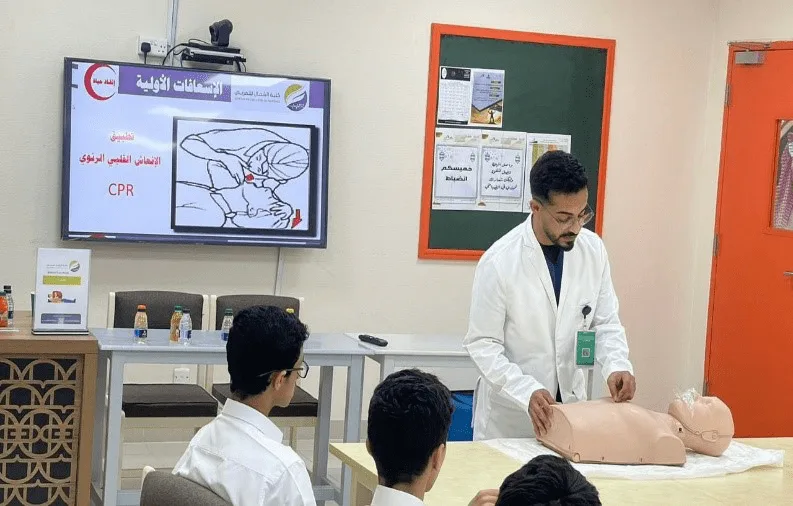 مبادرة انقاذ حیاة “للتوعیة بأھمیة الاسعافات الاولیة”
